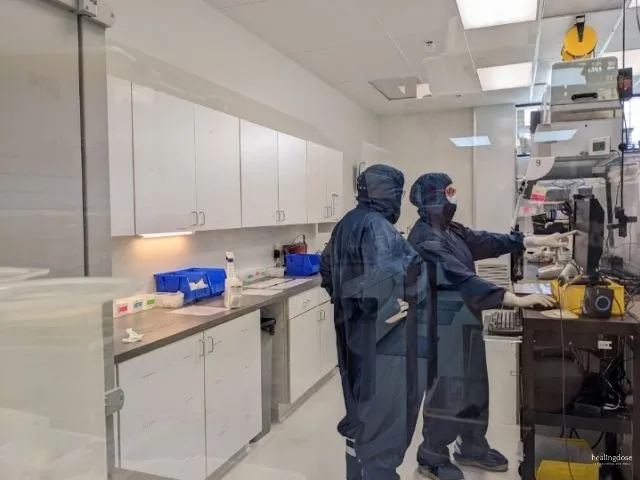 staffs-in-hdrx-compounding-lab